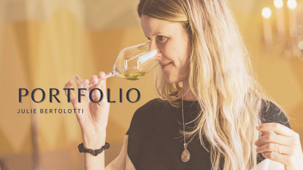 Prestation oenologue conception vin et marketing vin Julie BERTOLOTTI dégustation verre de vin